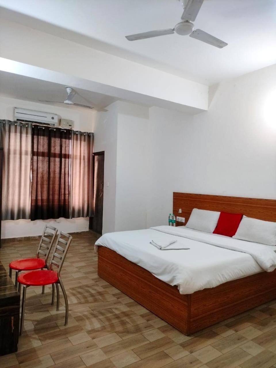 The Rejoice Hotel & Guesthouse 大诺伊达 外观 照片